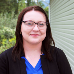 Naomi Farris Staff Pic